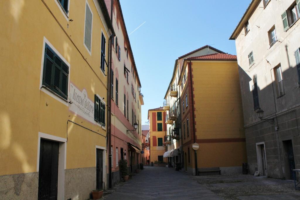 House Betty By Holiday World Albisola Superiore Exterior photo